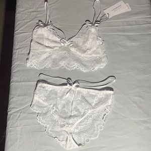 NWT caterlove lingerie.